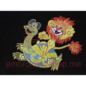 Lion cub Machine Embroidery Designs size 160*126mm